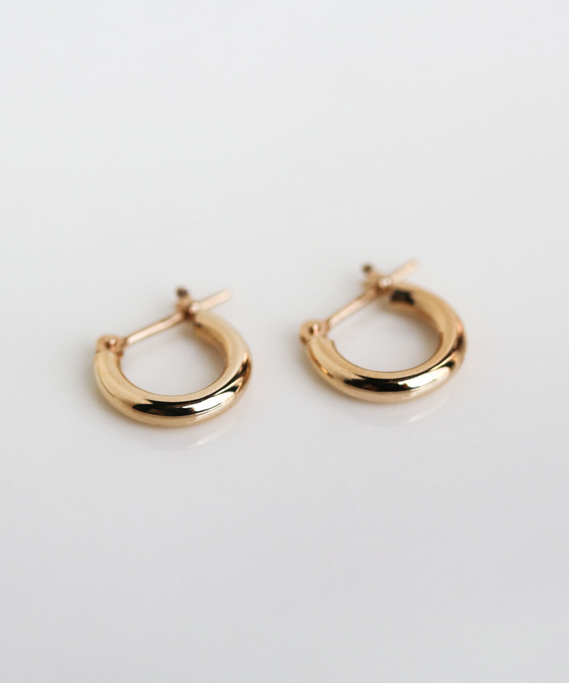  「ゴールド スナップ フープ ピアス | K10YG」|ピアス|