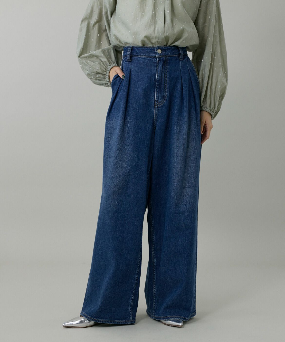 INED「INED別注 ツータックワイドデニム Lemongrass《Healthy DENIM》」|デニム|
