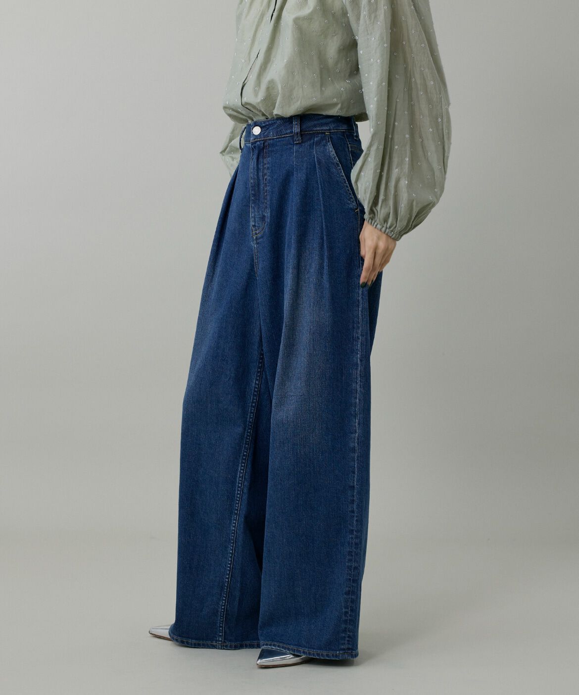 INED「INED別注 ツータックワイドデニム Lemongrass《Healthy DENIM》」|デニム|