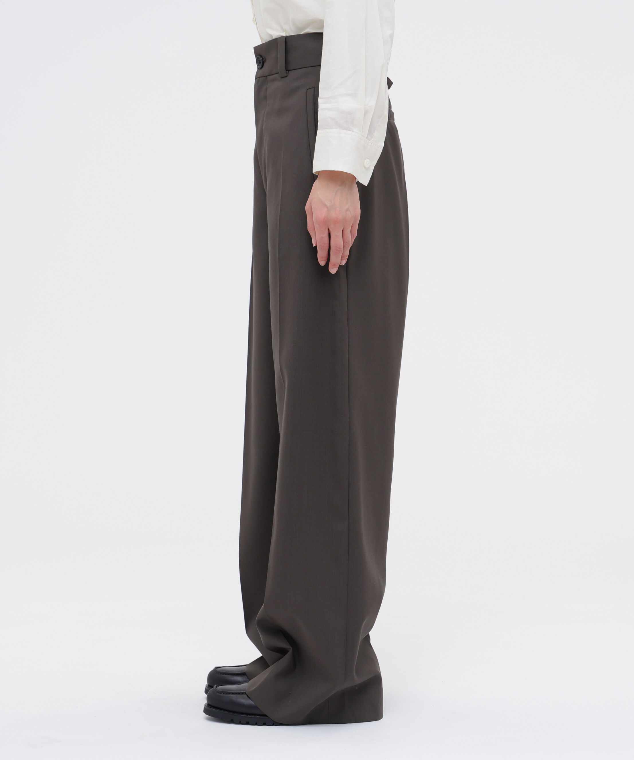  「WASHABLE WOOL PLAINWEAVE TROUSERS」|その他|