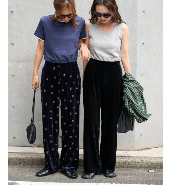 OUTDOOR PRODUCTS Usual Things「追加 刺繍ベロアフレアパンツ」|スラックス|