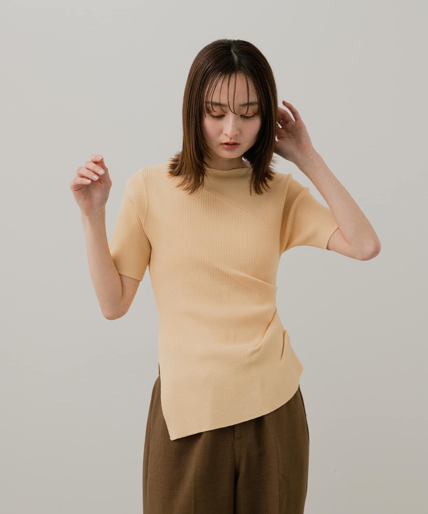 SENSE OF PLACE by URBAN RESEARCH「アシメネックセーター(半袖)」|ニット・セーター|