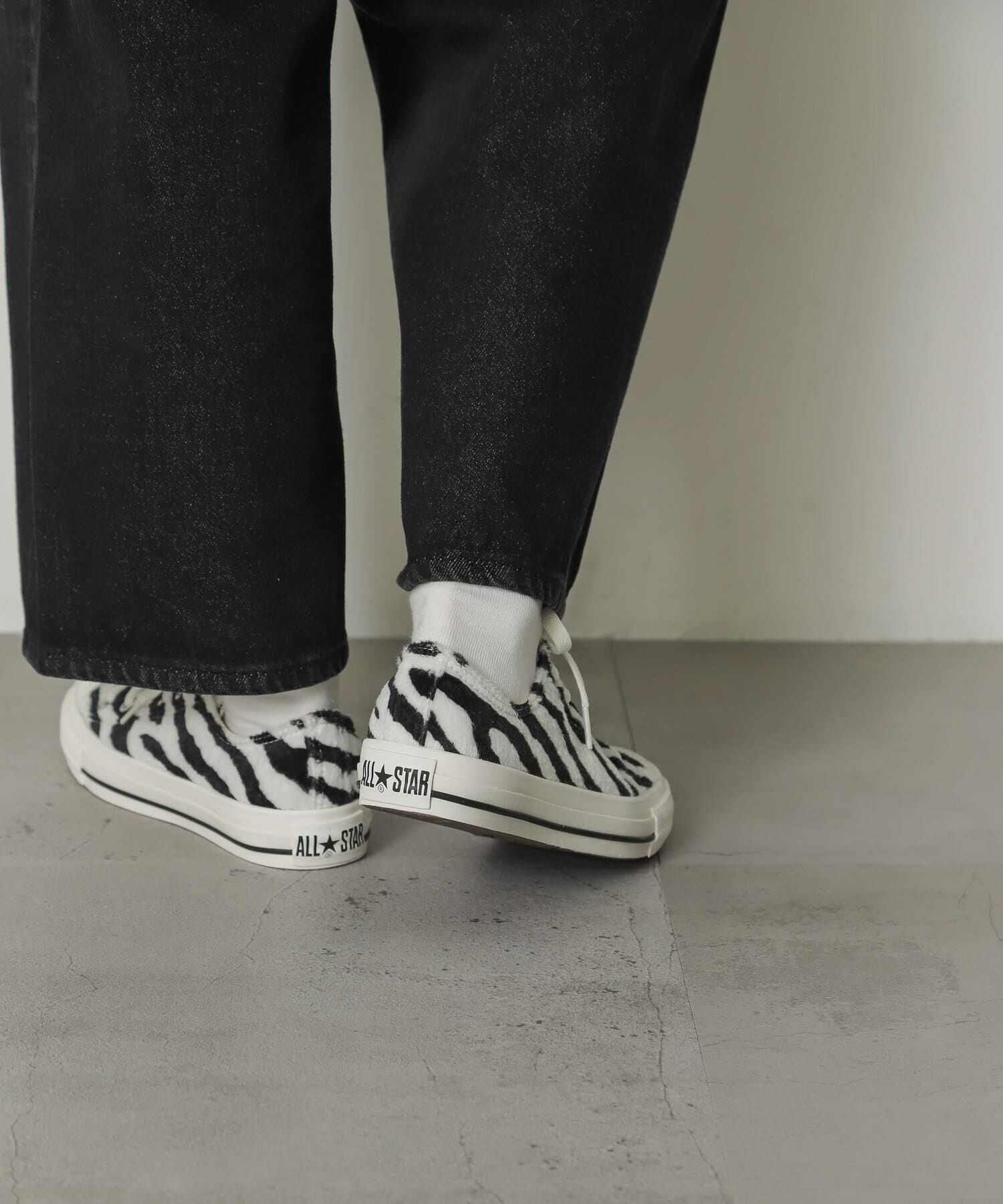 SENSE OF PLACE by URBAN RESEARCH「『WEB限定』CONVERSE　ALLSTAR ZEBRAFUR」|スニーカー|