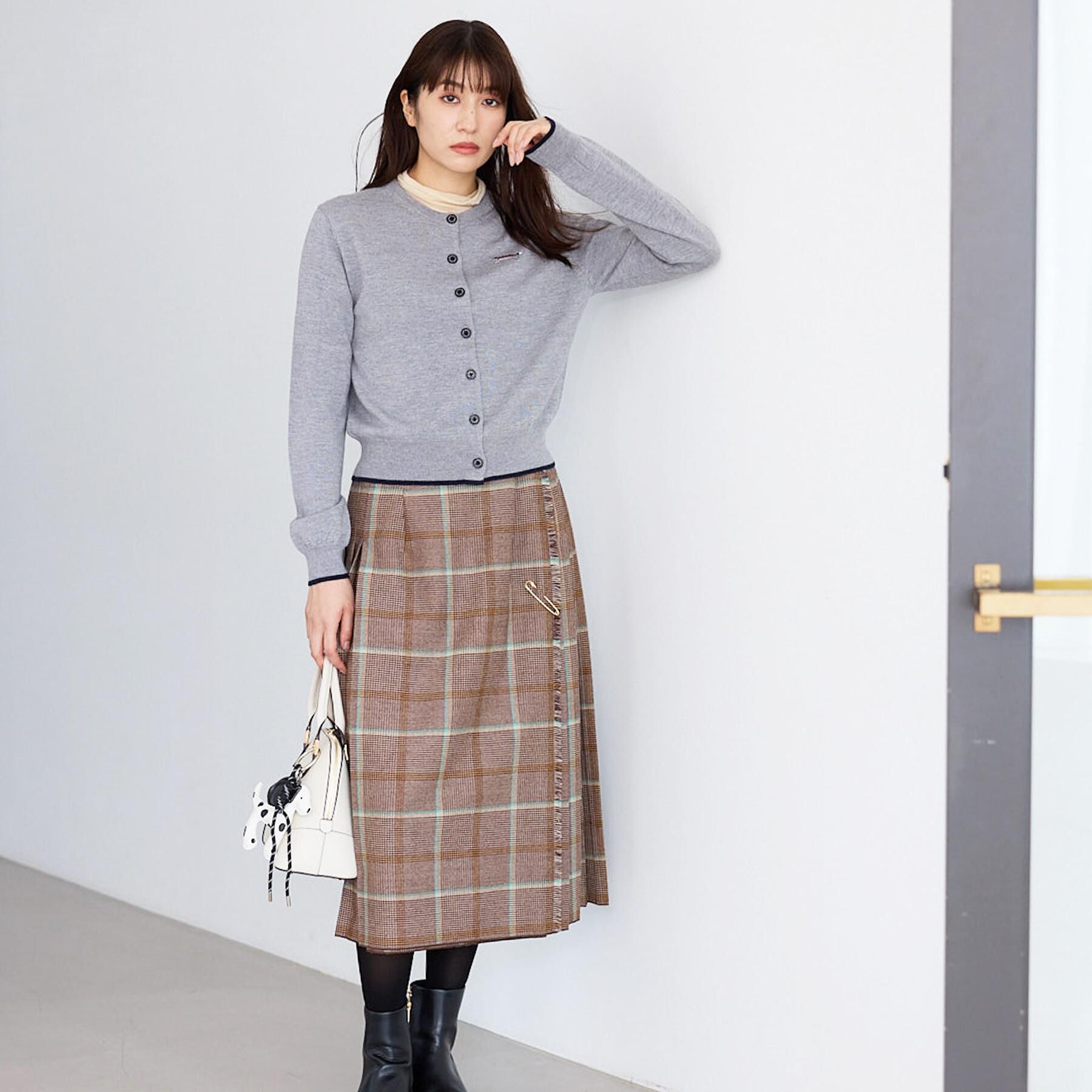 DRESSTERIOR「【STORY11月号掲載】ゼニアバルーファキャッシュウールクルーネックカーディガン」|カーディガン|