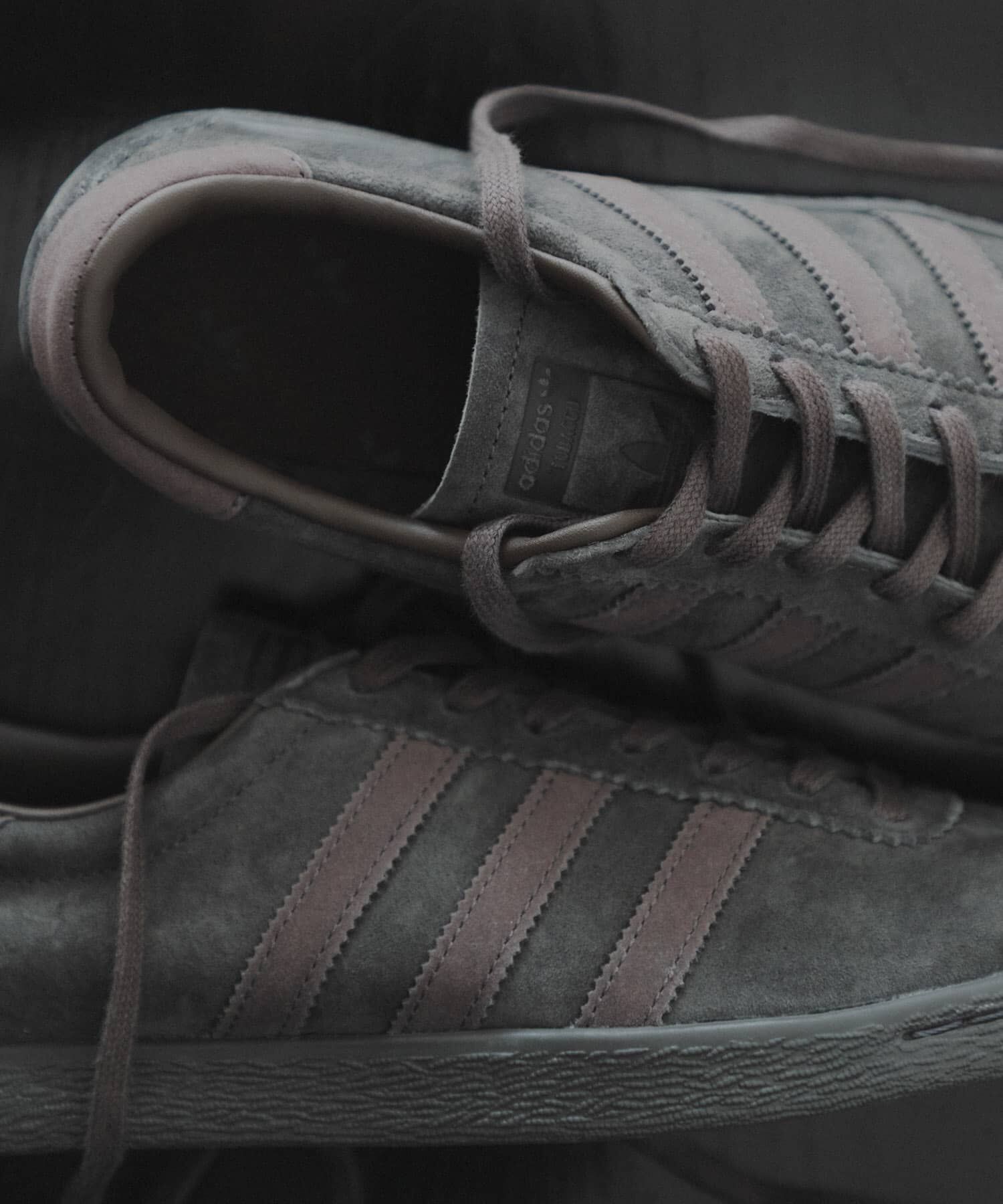 URBAN RESEARCH「『23-25.5サイズ』『別注』adidas&times;URBAN RESEARCH　TOBACCO」|スニーカー|