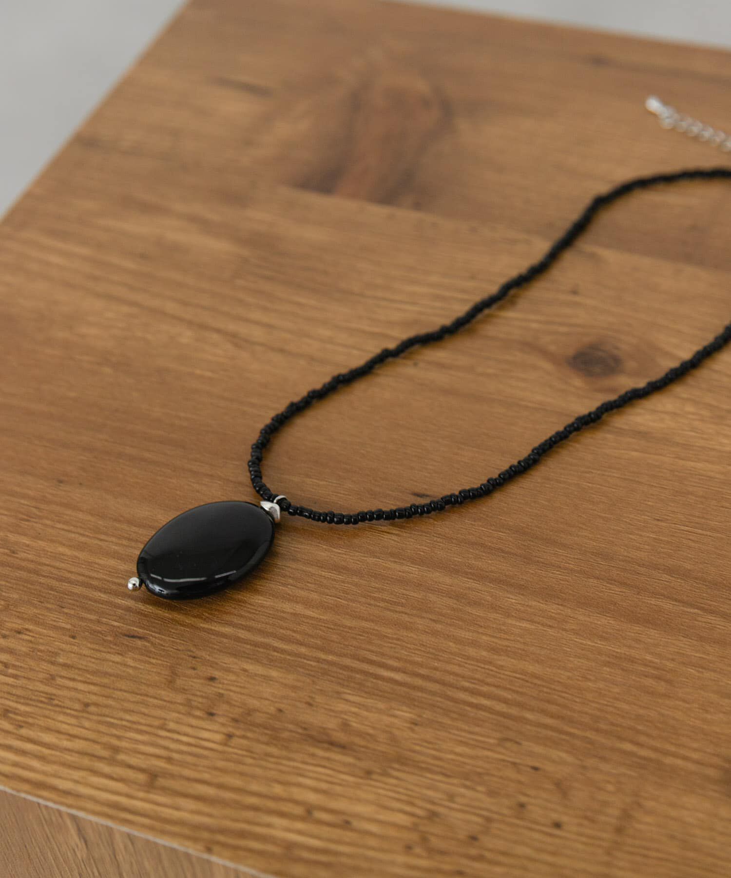 SENSE OF PLACE by URBAN RESEARCH「『WEB/一部店舗限定』オーバルモチーフビーズネックレス」|ネックレス|