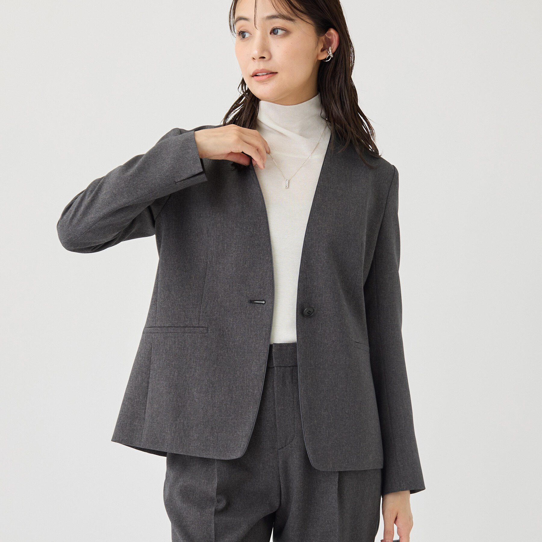 INDIVI「【洗える／通勤／スーツ】メランジストレッチ ノーカラージャケット」|ノーカラージャケット|チャコールグレー(0
