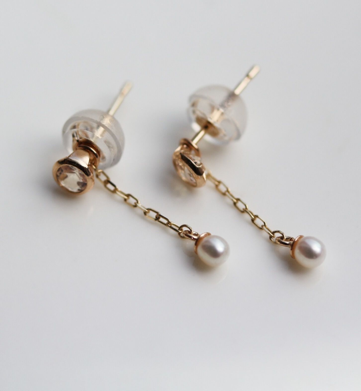  「ロイヤルブルームーンストーン / パール ピアス | K10YG」|ピアス|