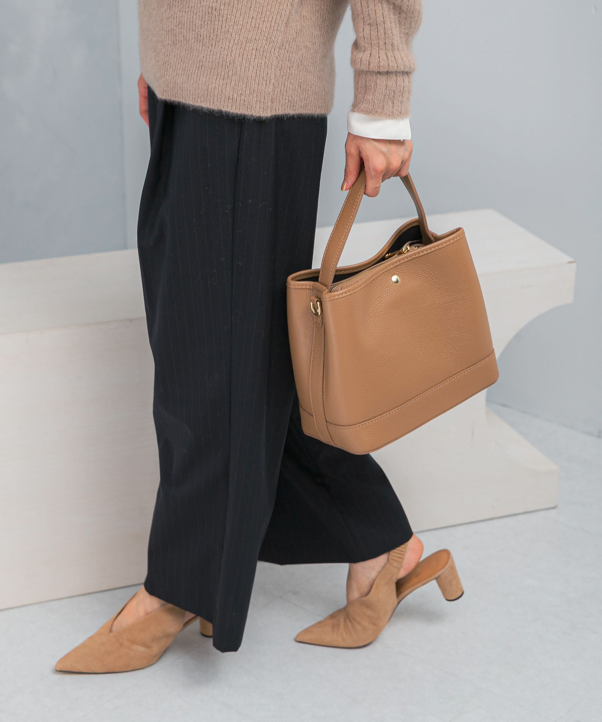 URBAN RESEARCH ROSSO「AULENTTI　スクエアBAG」|ハンドバッグ|ベージュ系その他