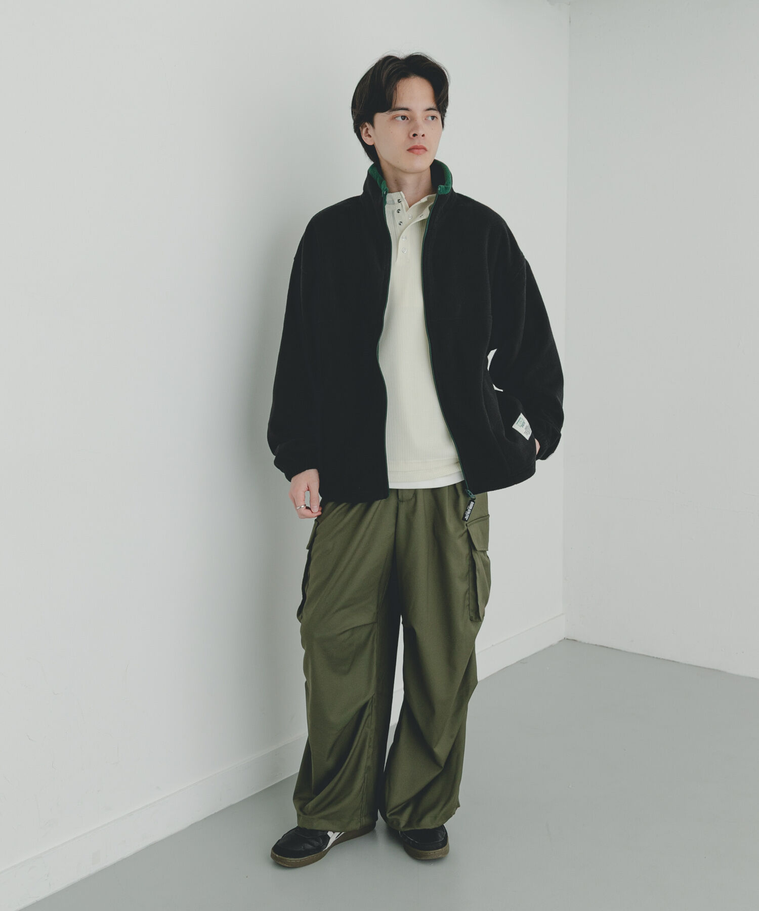 SENSE OF PLACE by URBAN RESEARCH「DISCUS　スタンドカラー配色フルZIP JACKET」|ノーカラーコート|