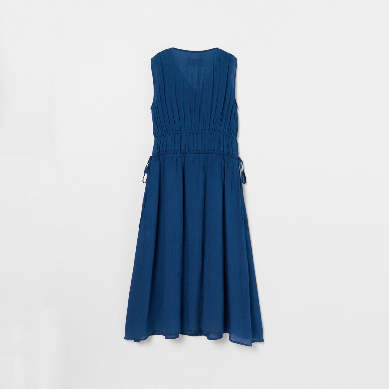  「three dots AIR DENIM GATHER DRESS」|ワンピース|