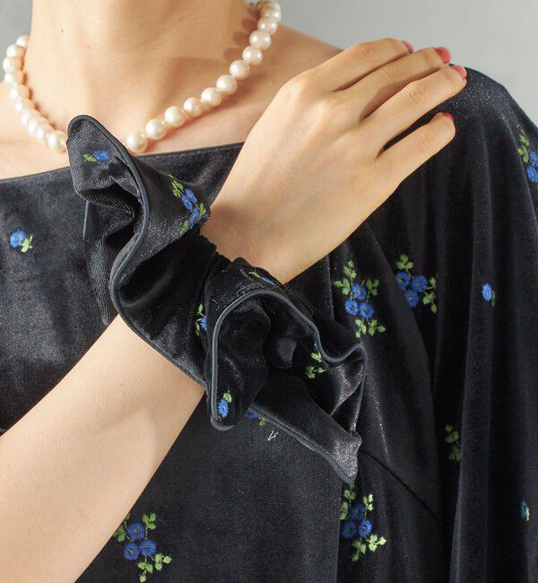 SHIPS for women「【SHIPS別注】troisiemeCHACO: ポリエステル ベロア シュシュ」|ヘアゴム・シュシュ|
