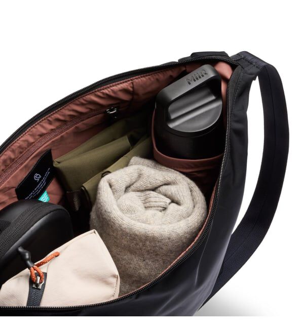 VERMEIL par iena「《予約》Bellroy ベルロイ Laneway Crescent Bag 12L」|ショルダー・メッセンジャー|