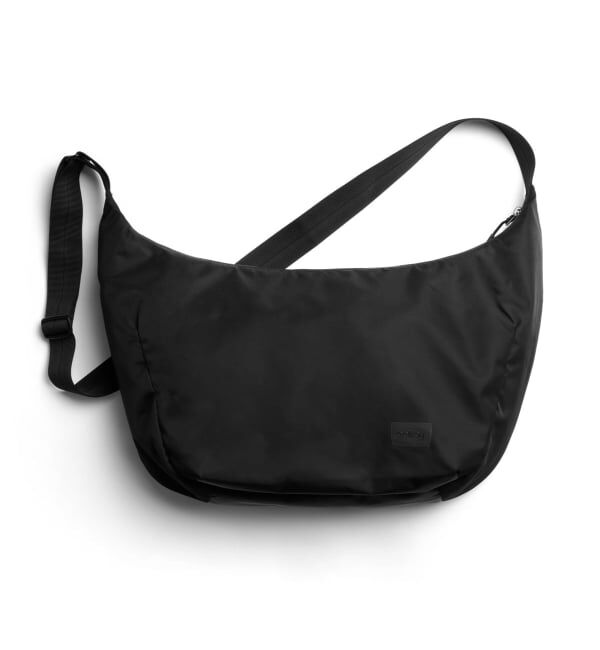 VERMEIL par iena「《予約》Bellroy ベルロイ Laneway Crescent Bag 12L」|ショルダー・メッセンジャー|