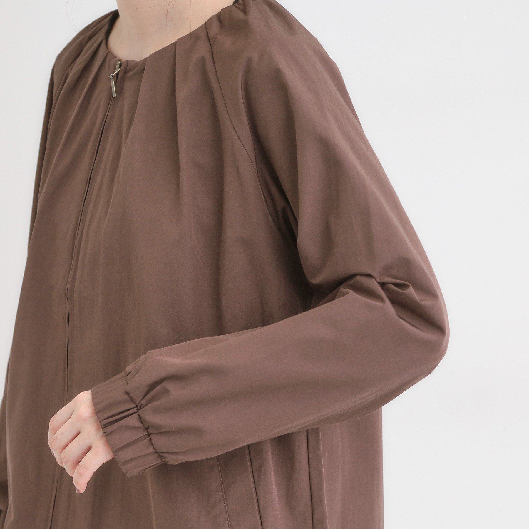 SHOO･LA･RUE「【S-LL】オンとオフどちらにも使える 軽量なノーカラーブルゾン」|ブルゾン・スタジャン|