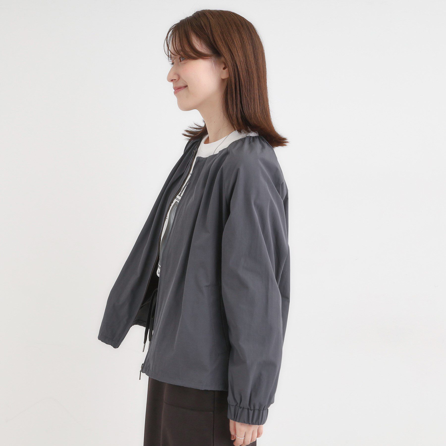 SHOO･LA･RUE「【S-LL】オンとオフどちらにも使える 軽量なノーカラーブルゾン」|ブルゾン・スタジャン|