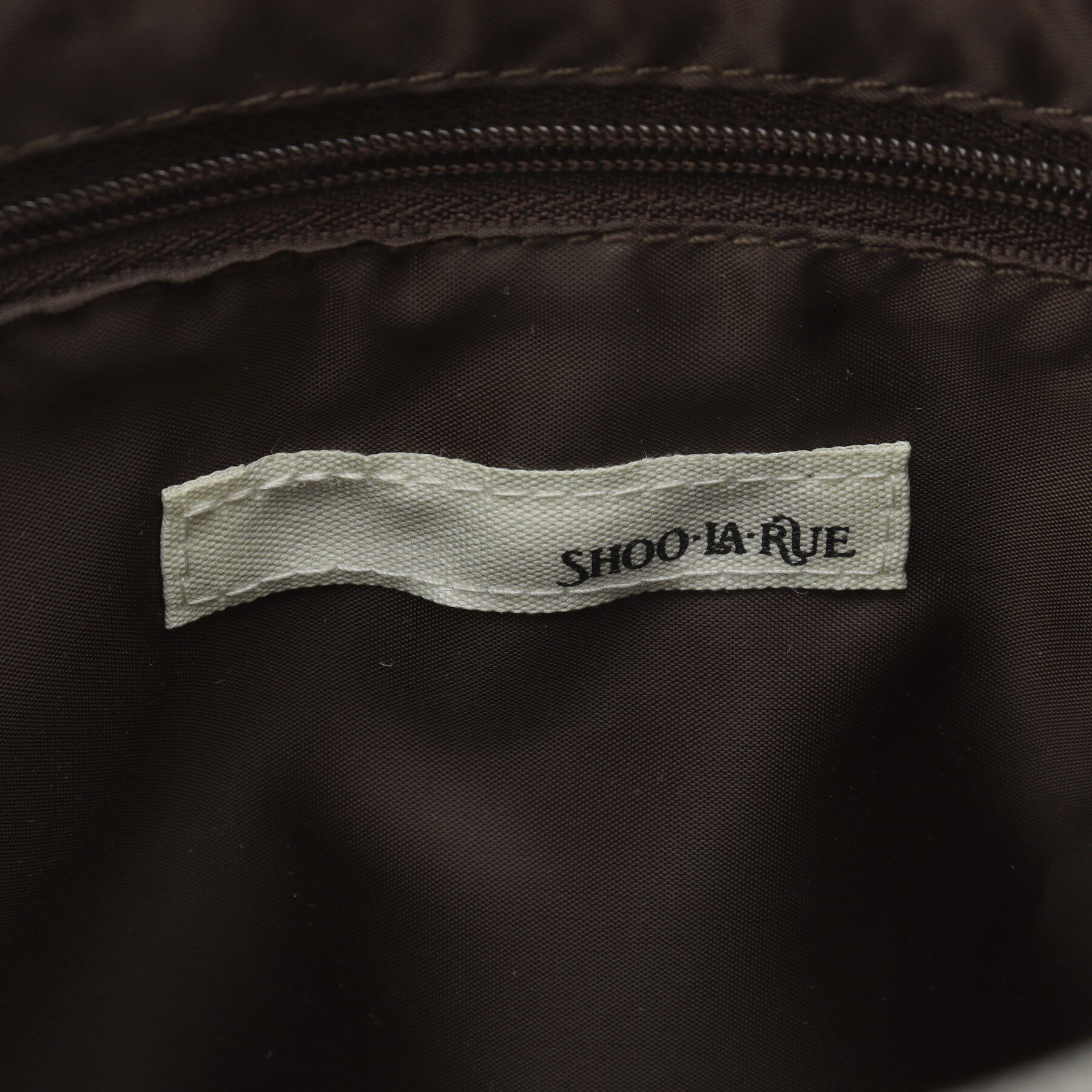 SHOO･LA･RUE「【撥水】見た目以上の収納力 10ポケットスクエアショルダーバッグ」|ショルダー・メッセンジャー|