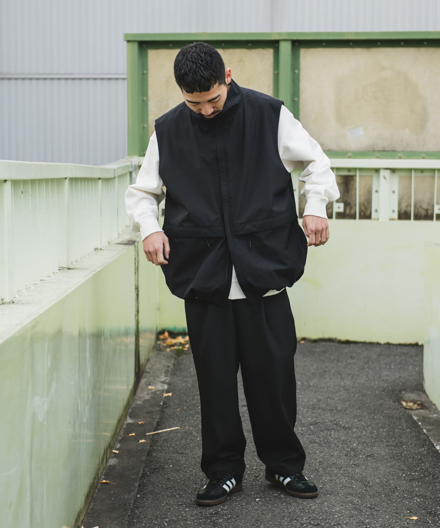URBAN RESEARCH DOORS「『別注』Foxfire&times;DOORS　ゴアテックス ベスト」|ノーカラーコート|
