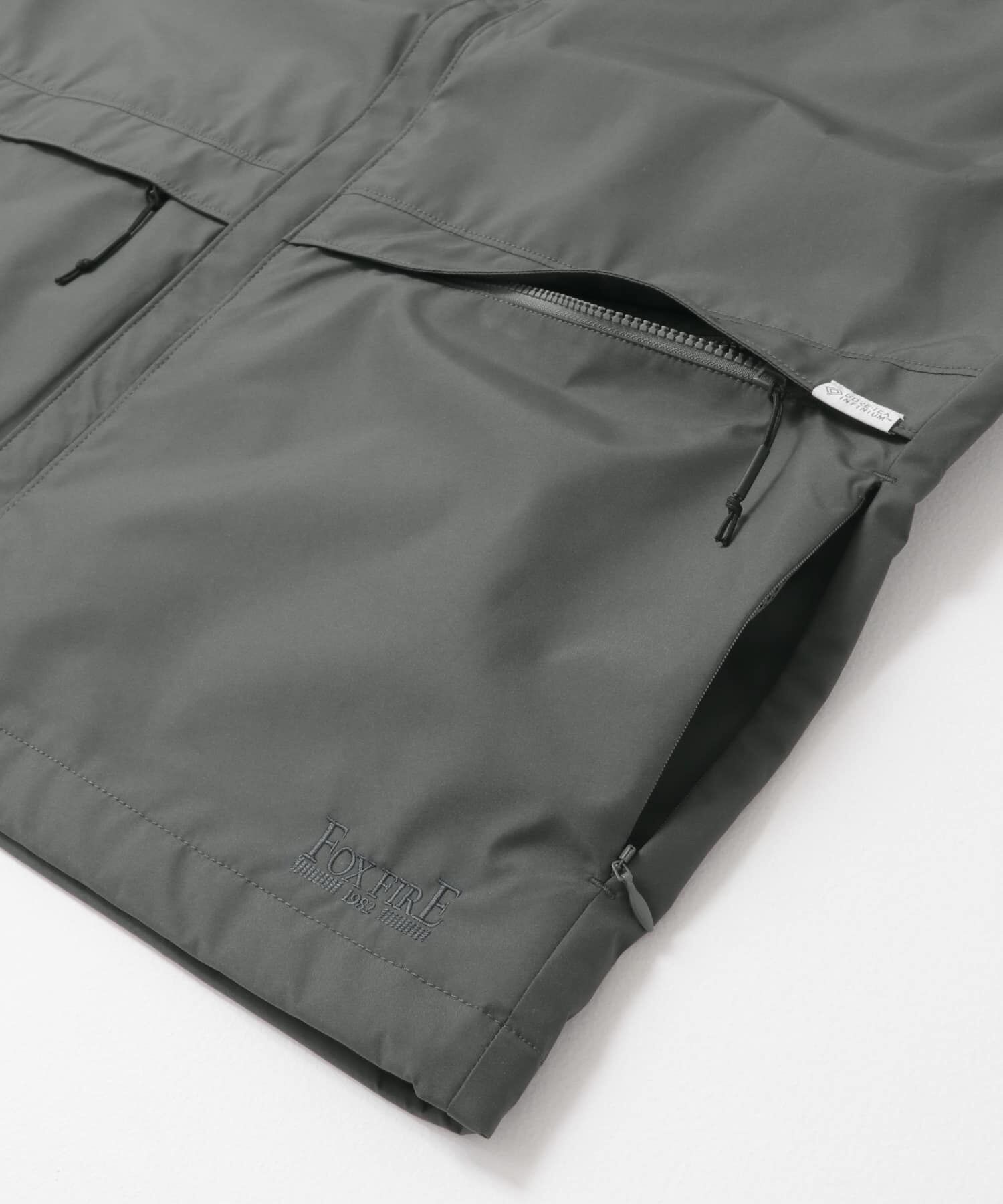 URBAN RESEARCH DOORS「『別注』Foxfire&times;DOORS　ゴアテックス ベスト」|ノーカラーコート|