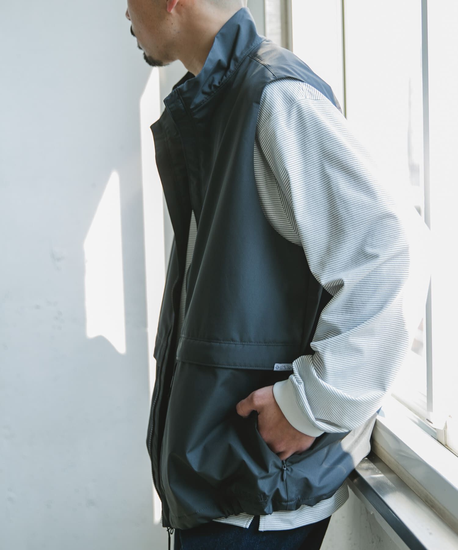URBAN RESEARCH DOORS「『別注』Foxfire&times;DOORS　ゴアテックス ベスト」|ノーカラーコート|