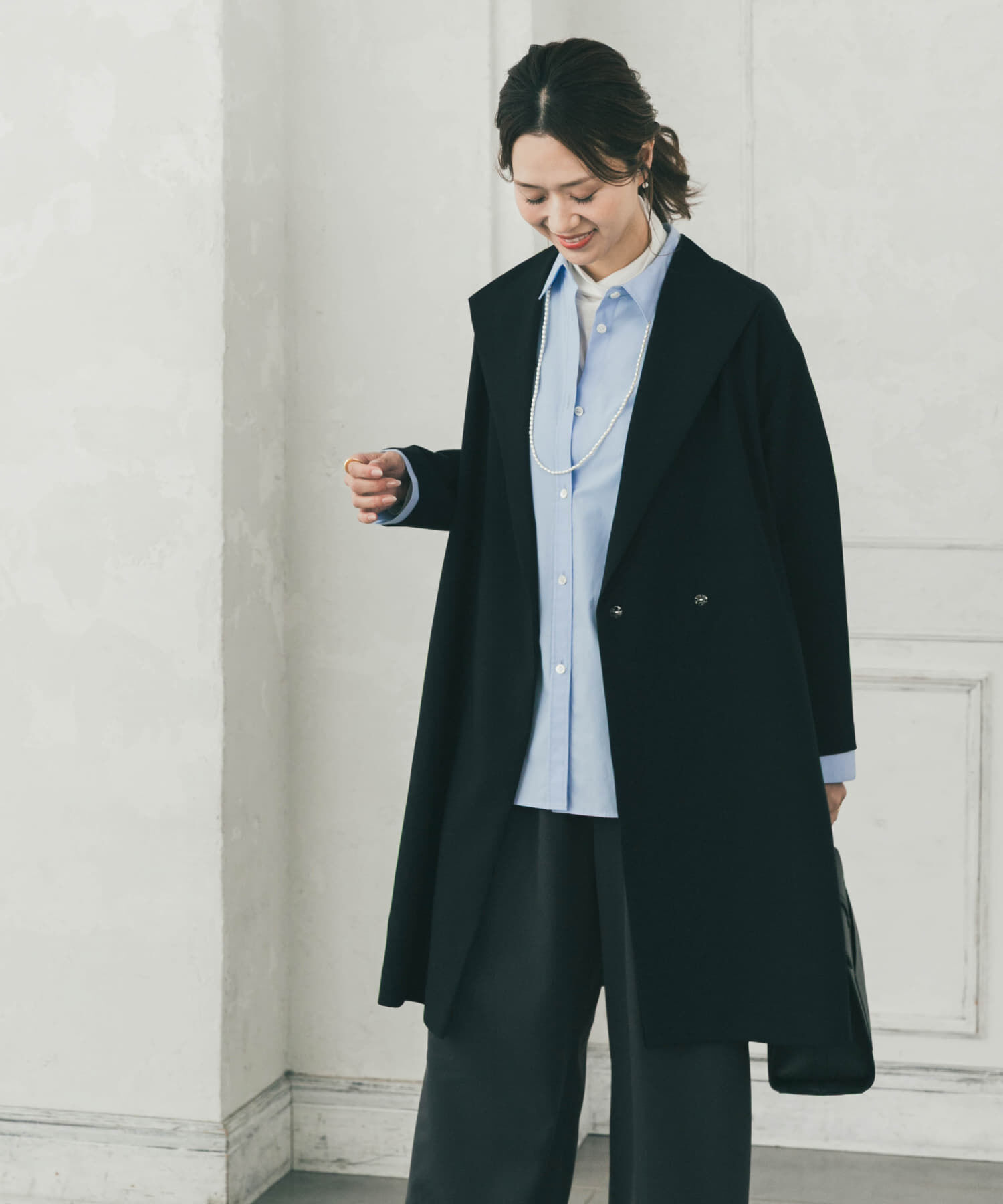 URBAN RESEARCH DOORS「『WEB限定』ダブルクロスガウンコート」|ノーカラーコート|