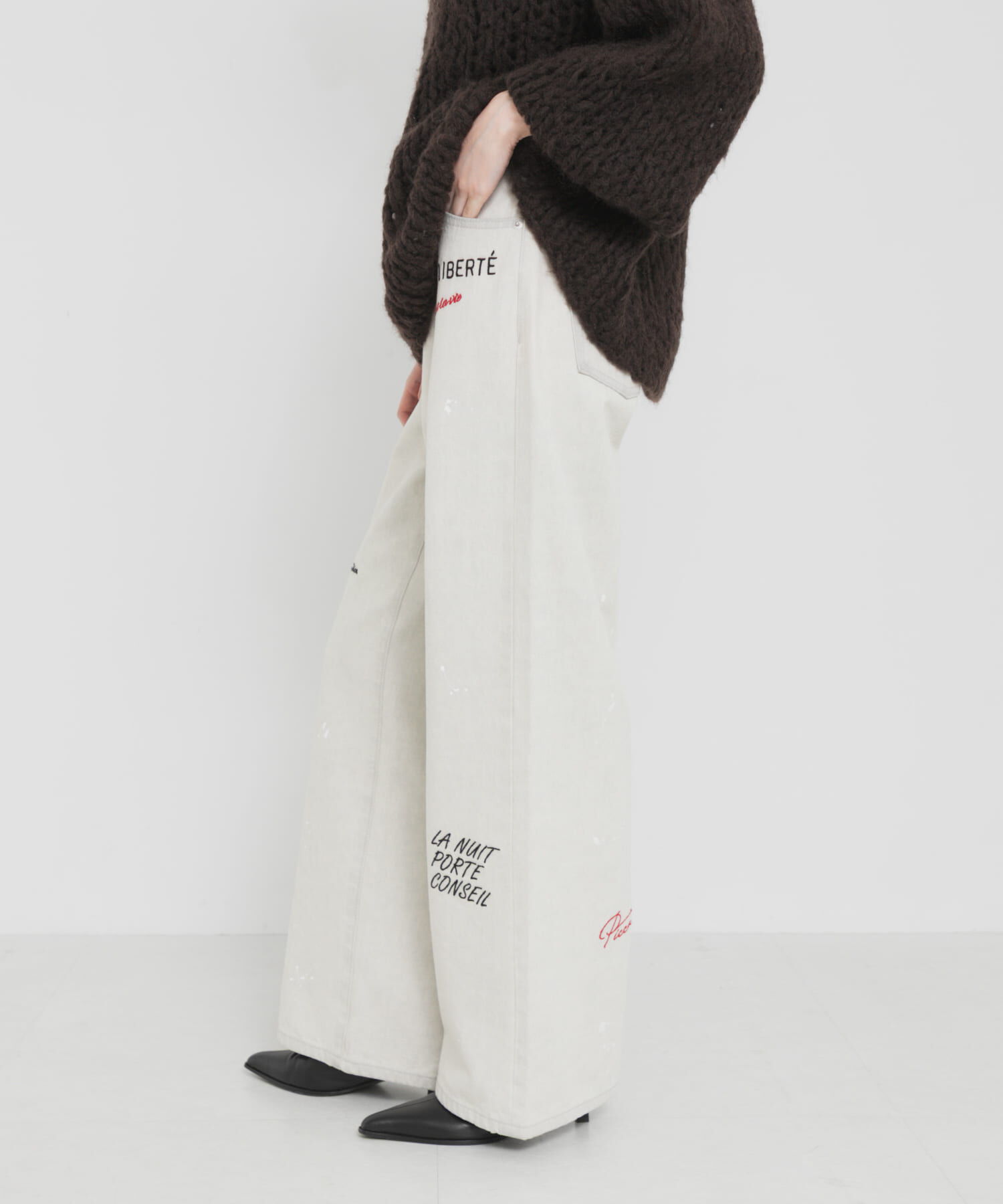 URBAN RESEARCH「『別注』PICCADILLY&times;URBAN RESEARCH　刺繍デニムパンツ」|デニム|