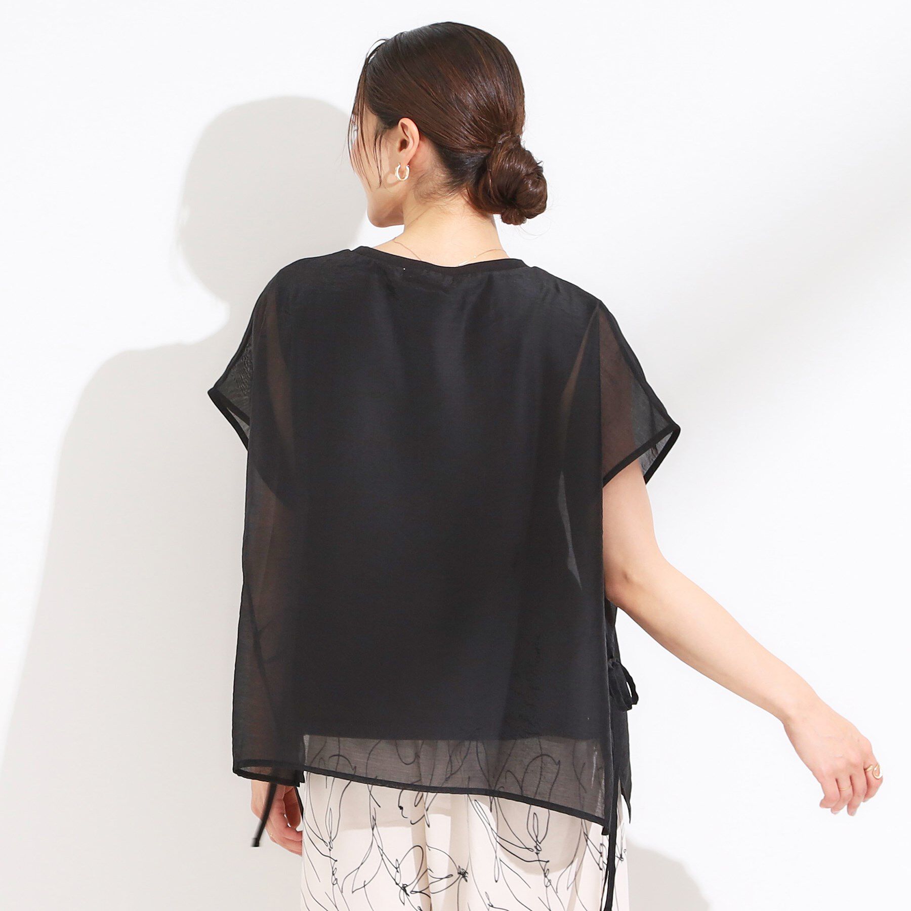 SHOO･LA･RUE「【洗える/S-LL】上品なシアー感 レイヤード風トップス」|シャツ・ブラウス|