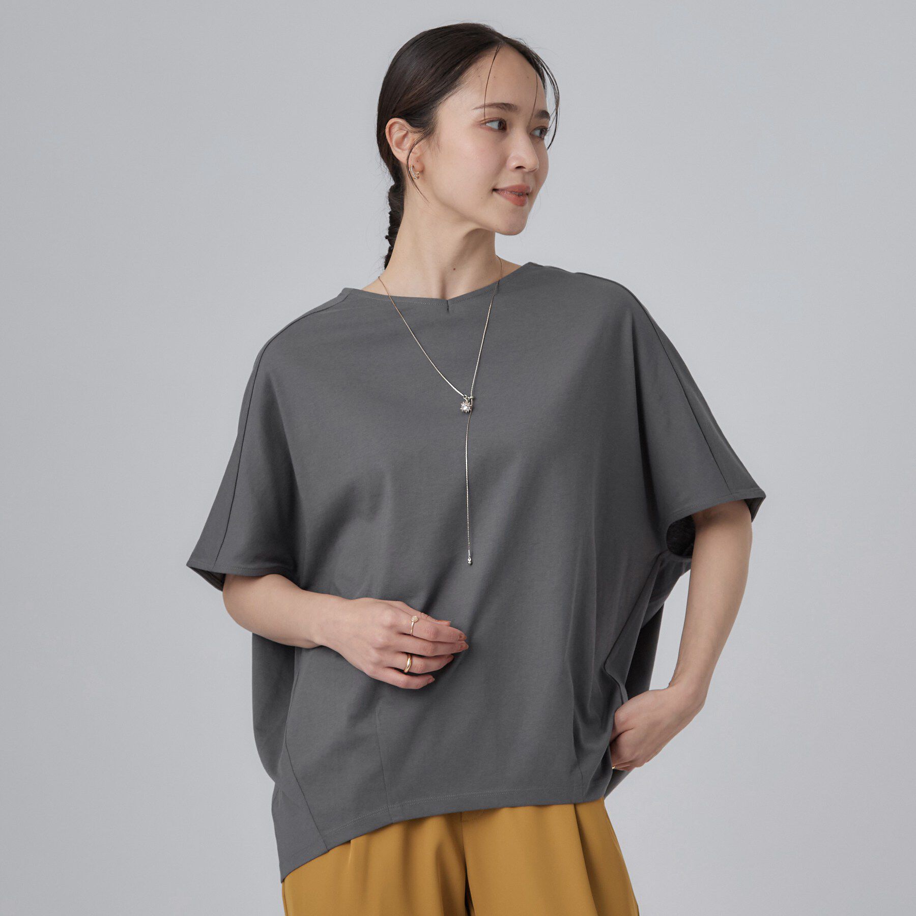 SHOO･LA･RUE「【洗濯機可/体型カバー】インせず着られる 上品見えのドルマントップス」|Tシャツ・カットソー|