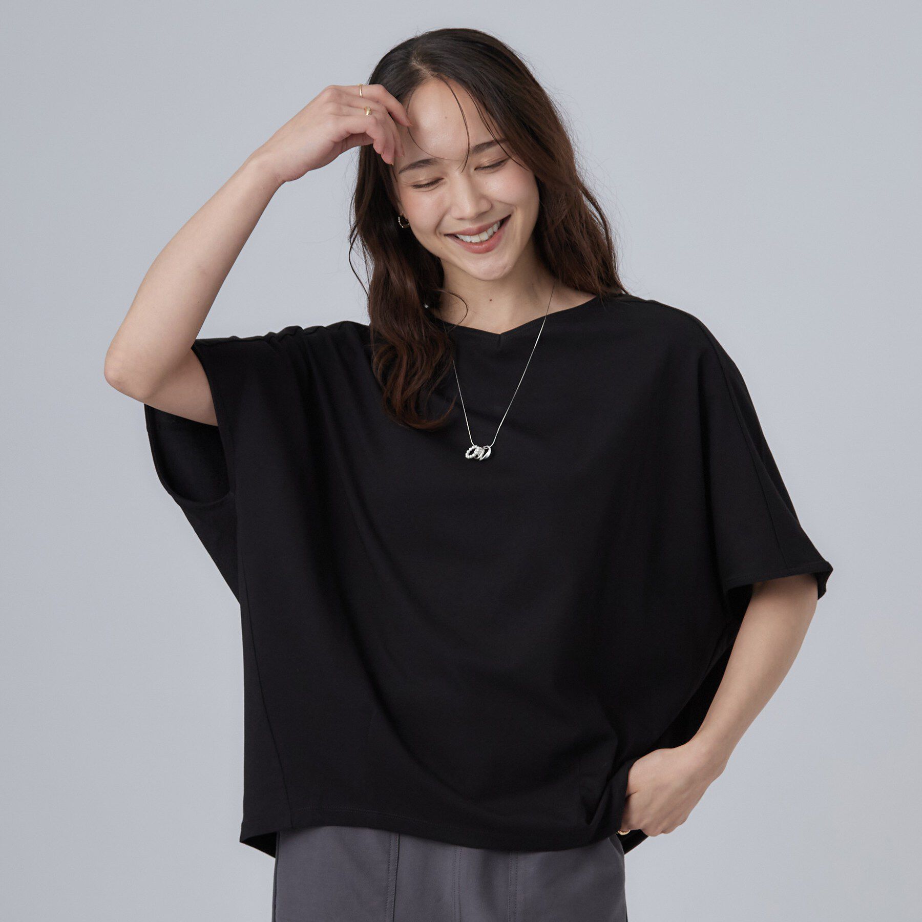 SHOO･LA･RUE「【洗濯機可/体型カバー】インせず着られる 上品見えのドルマントップス」|Tシャツ・カットソー|