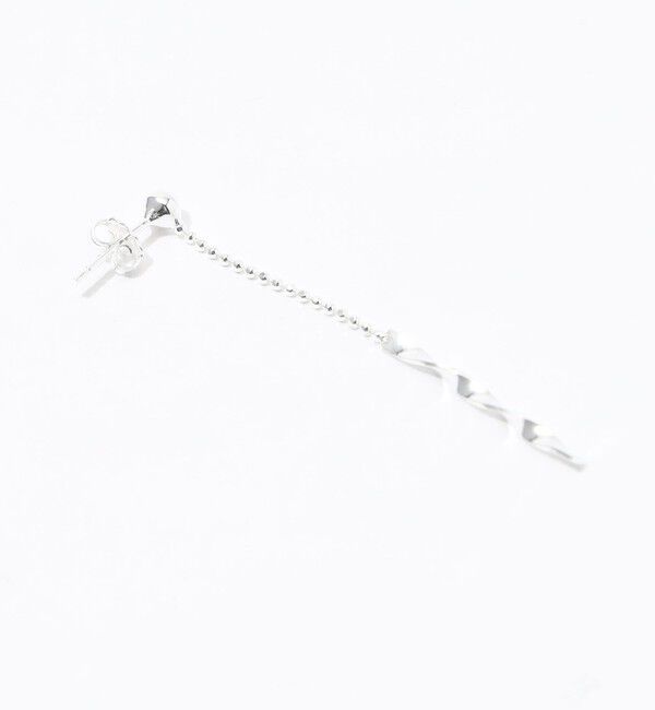 TOMORROWLAND GOODS「Nina&Jules Twisted Swinging ピアス」|ピアス|