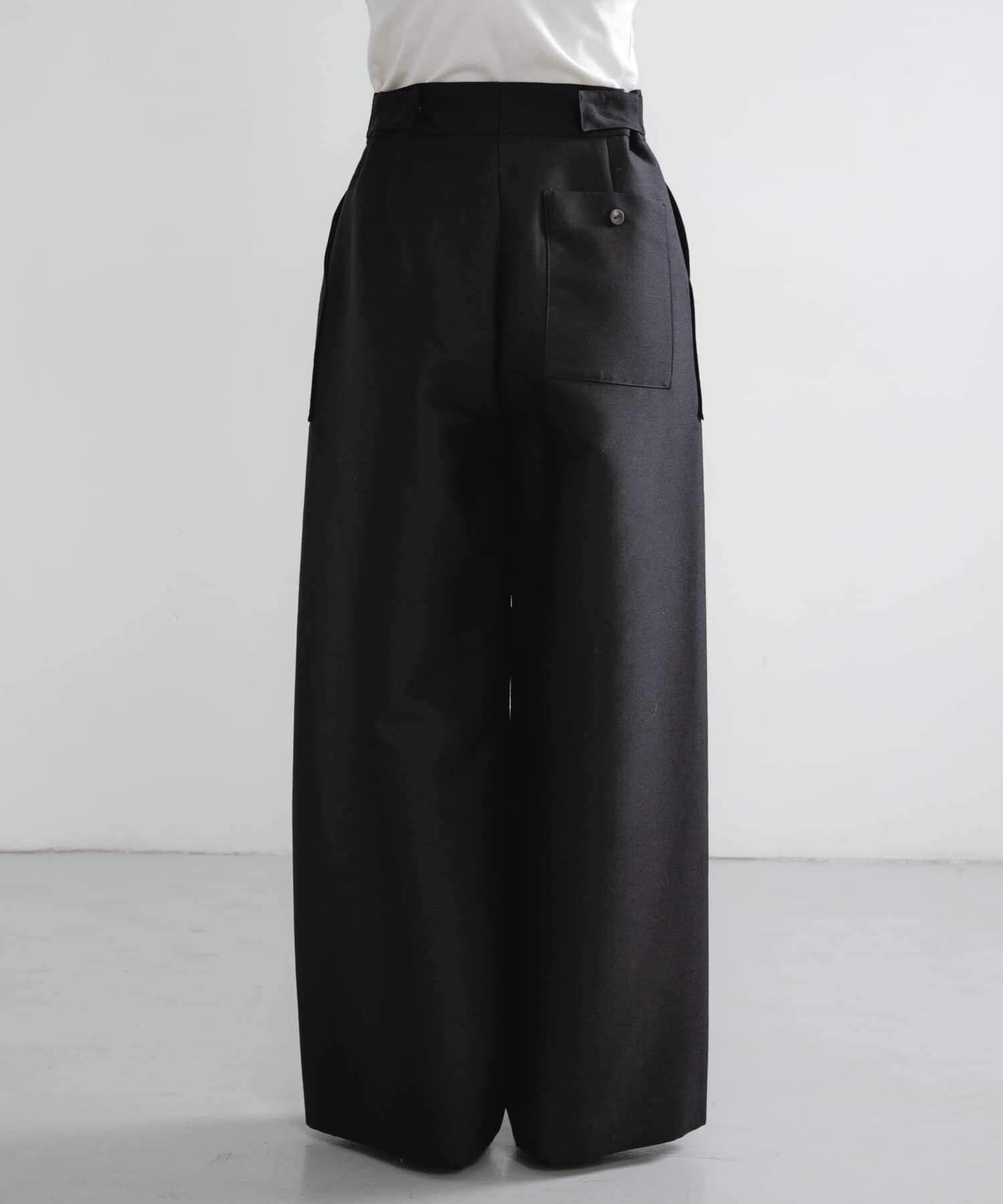 URBAN RESEARCH「new basic　WOOL SILK WIDE PANTS」|その他|