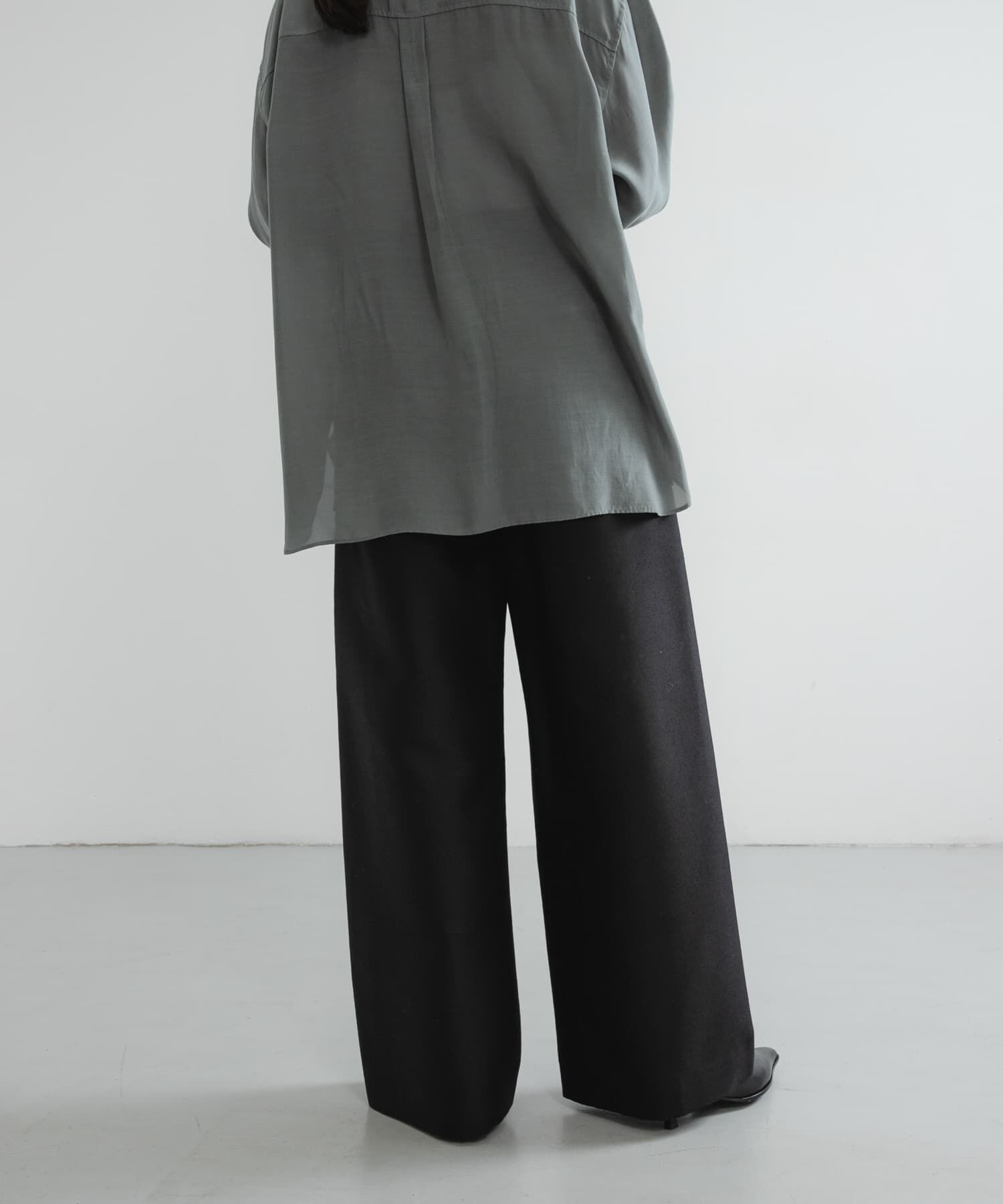 URBAN RESEARCH「new basic　WOOL SILK WIDE PANTS」|その他|