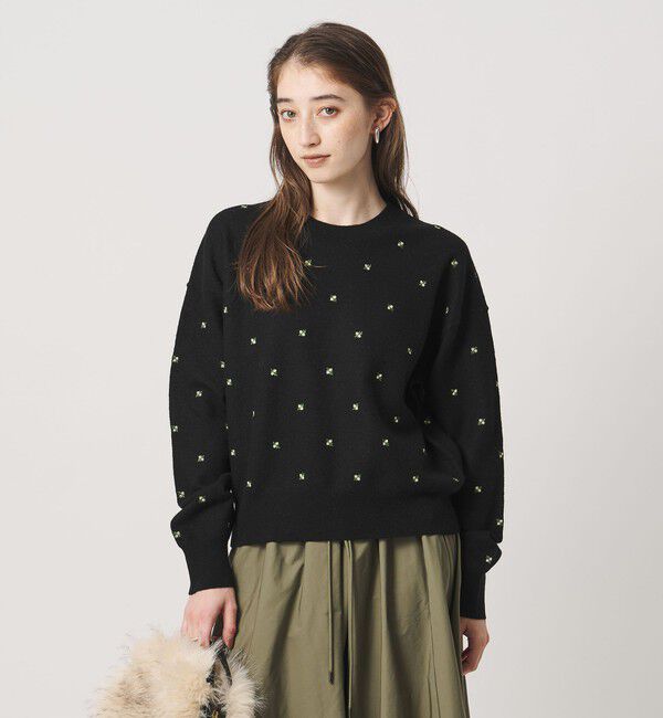 UNITED ARROWS「エンブロイダリー クルーネック ニット」|ニット・セーター|