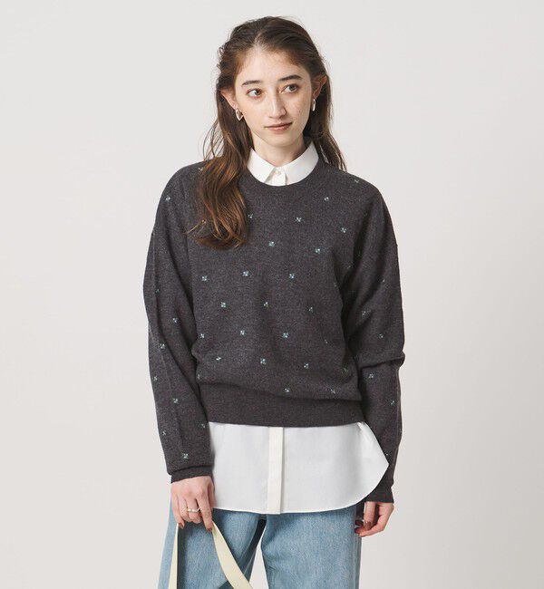 UNITED ARROWS「エンブロイダリー クルーネック ニット」|ニット・セーター|