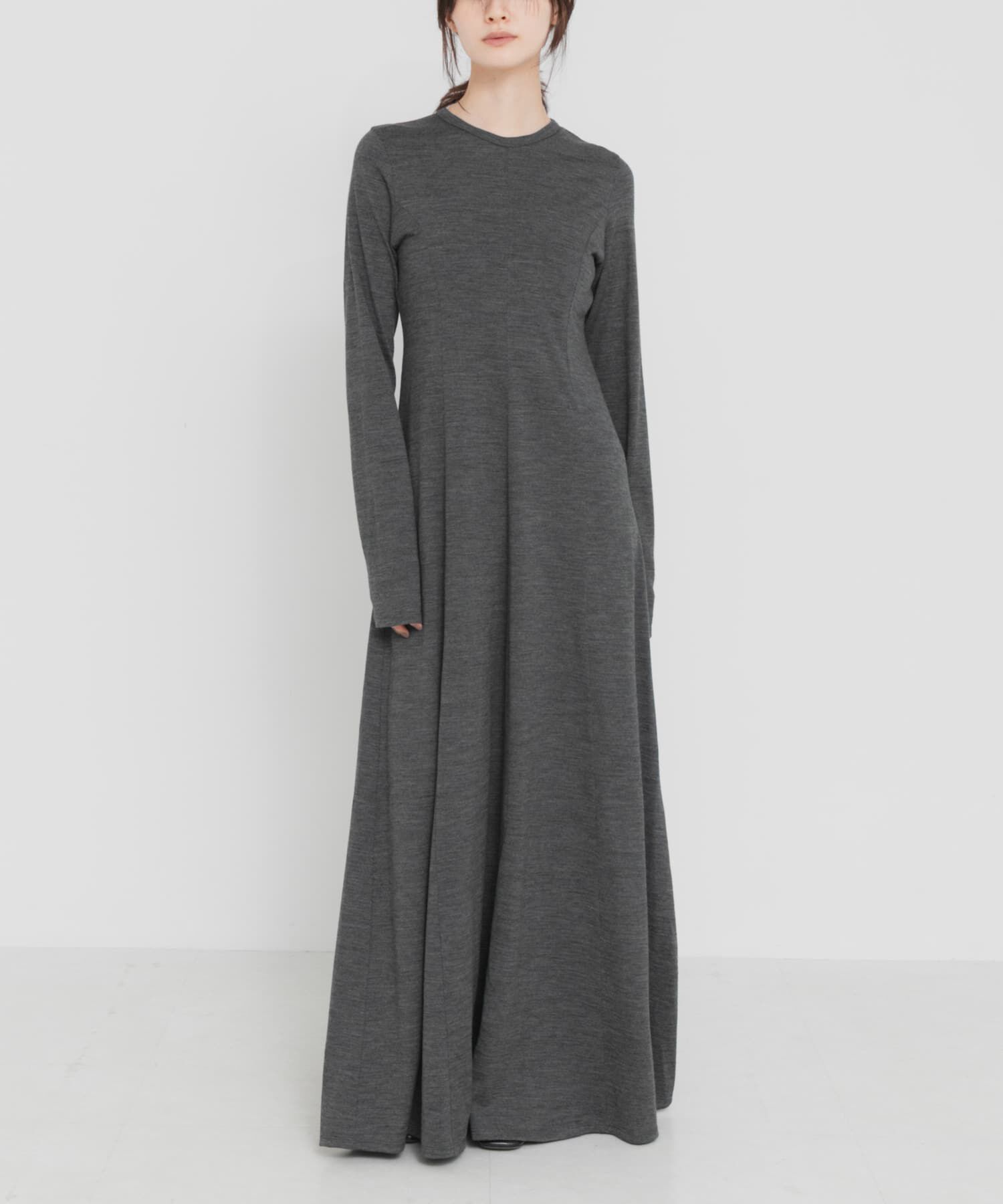 URBAN RESEARCH「new basic　WASHABLE WOOL LONG-SLEEVE ONE-PIECE」|ワンピース|チャコールグレー