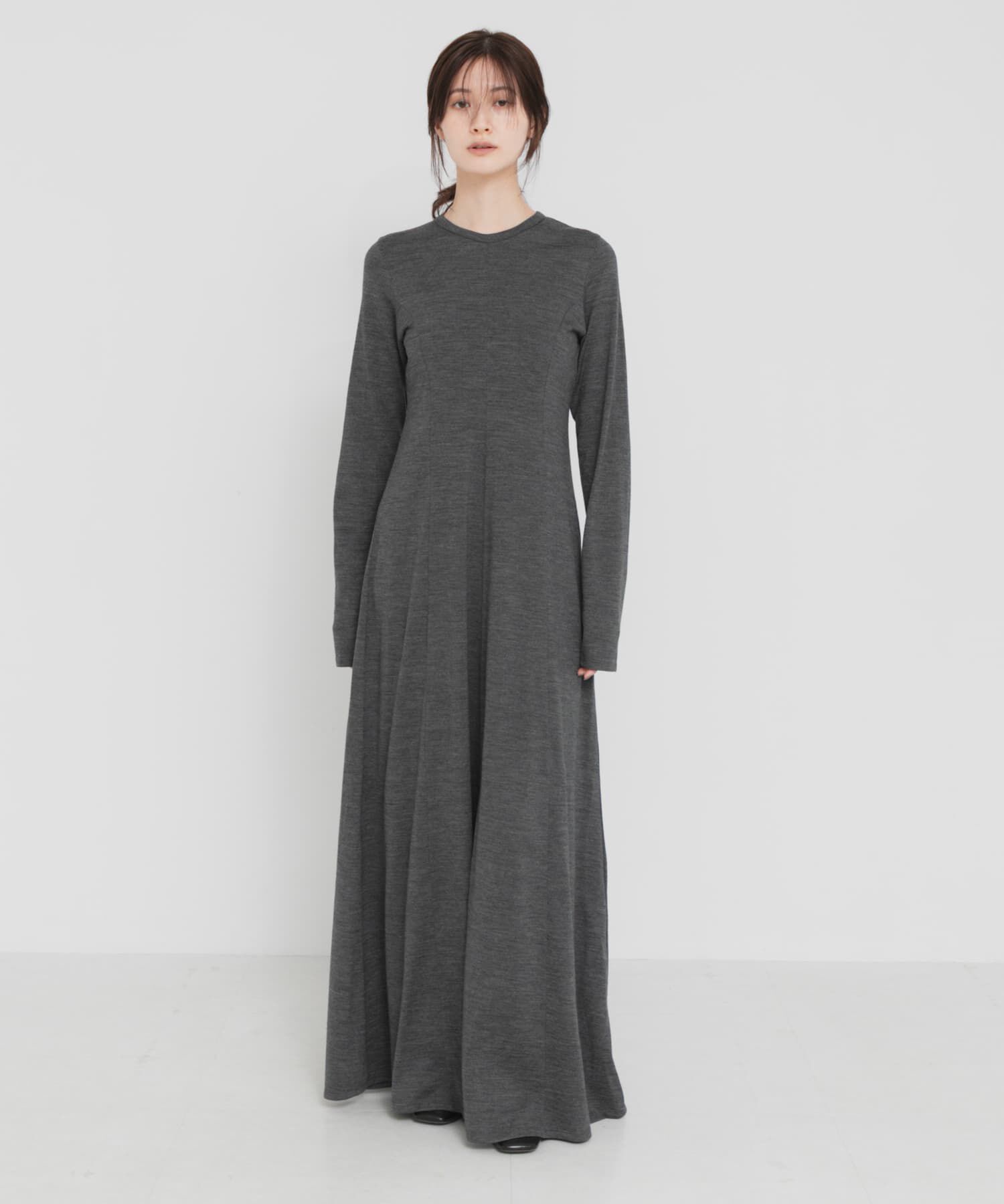 URBAN RESEARCH「new basic　WASHABLE WOOL LONG-SLEEVE ONE-PIECE」|ワンピース|