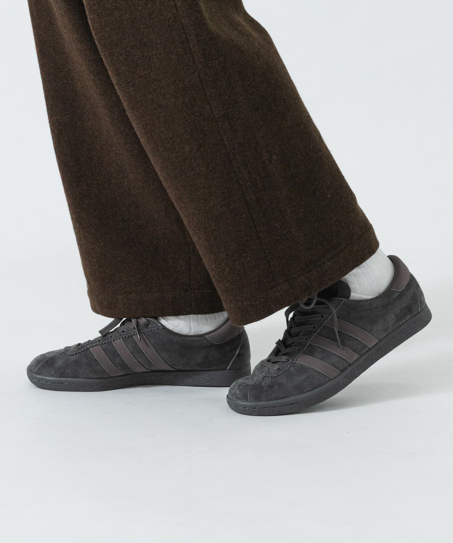 URBAN RESEARCH「『26-31サイズ』『別注』adidas&times;URBAN RESEARCH　TOBACCO」|スニーカー|