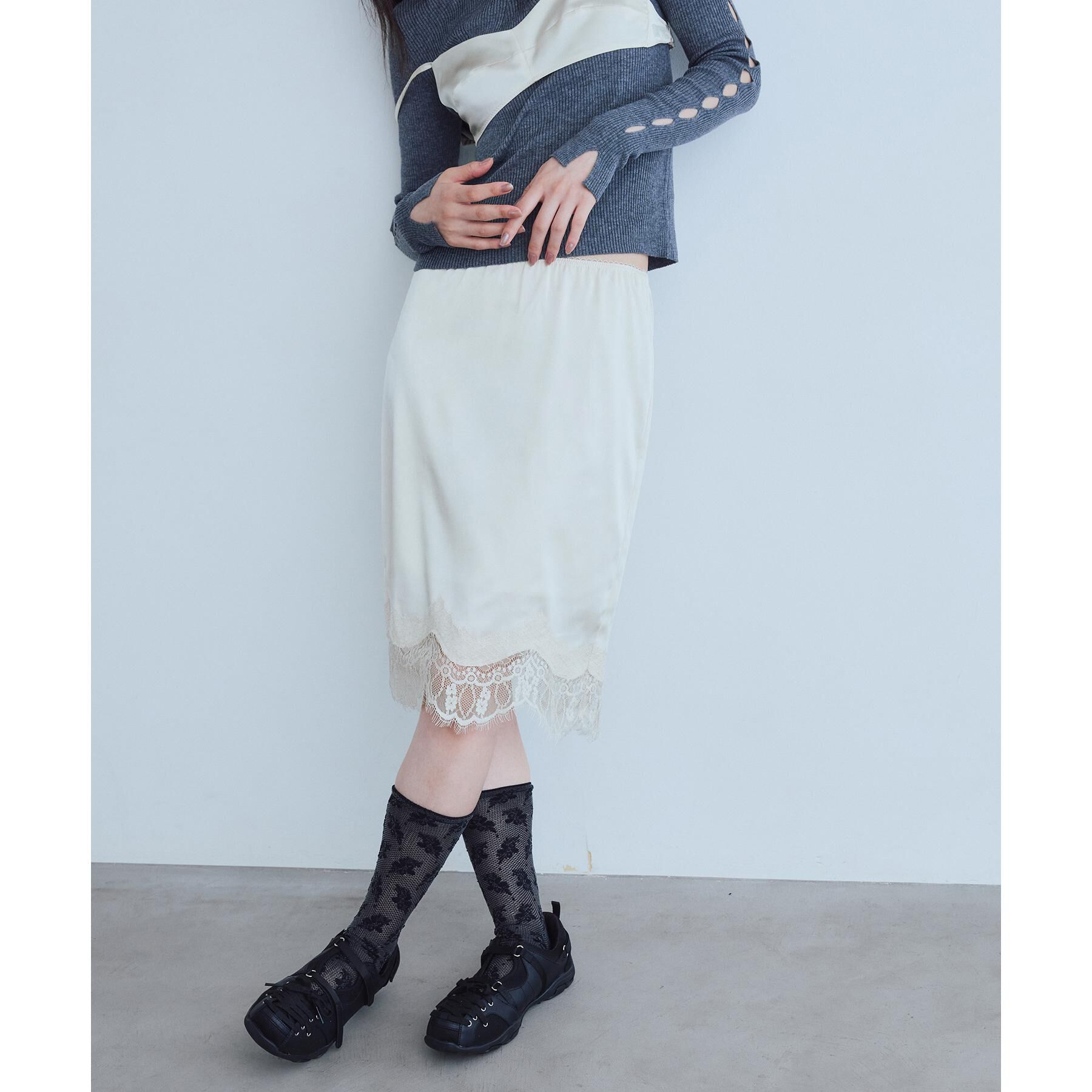CODE A「UKI UKI＊CODE A｜satin lace skirt」|スカート|オフホワイト(003