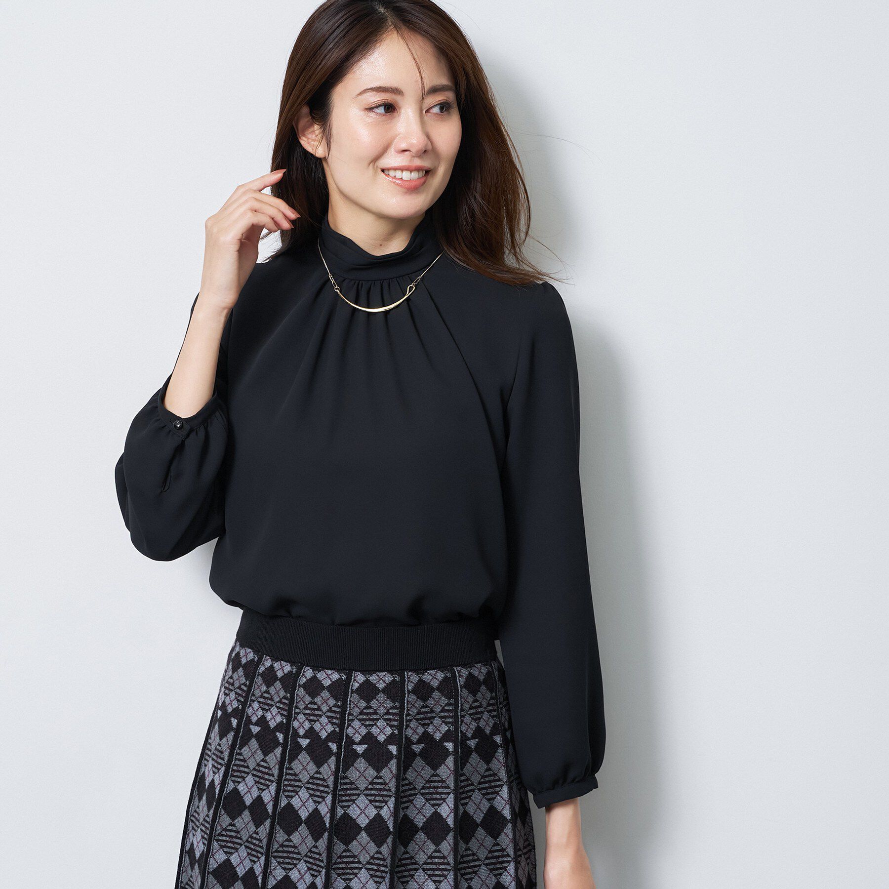 Reflect「【SS-4Lサイズ／通勤／セレモニー】プチハイネック シフォンブラウス」|シャツ・ブラウス|ブラック(019)