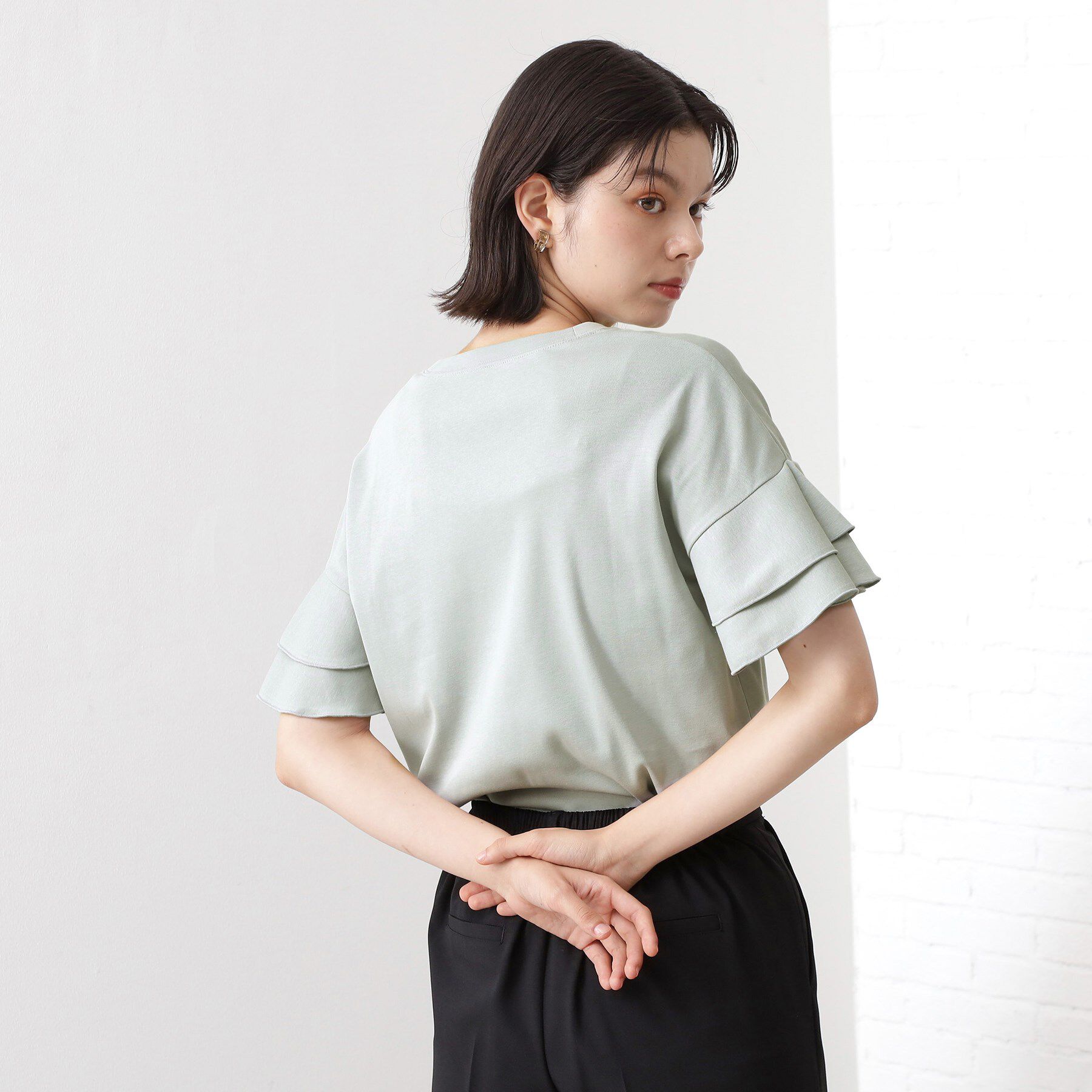 THE SHOP TK「【汗染み防止】袖フリルTシャツ【UVカット/洗濯機OK】」|Tシャツ・カットソー|