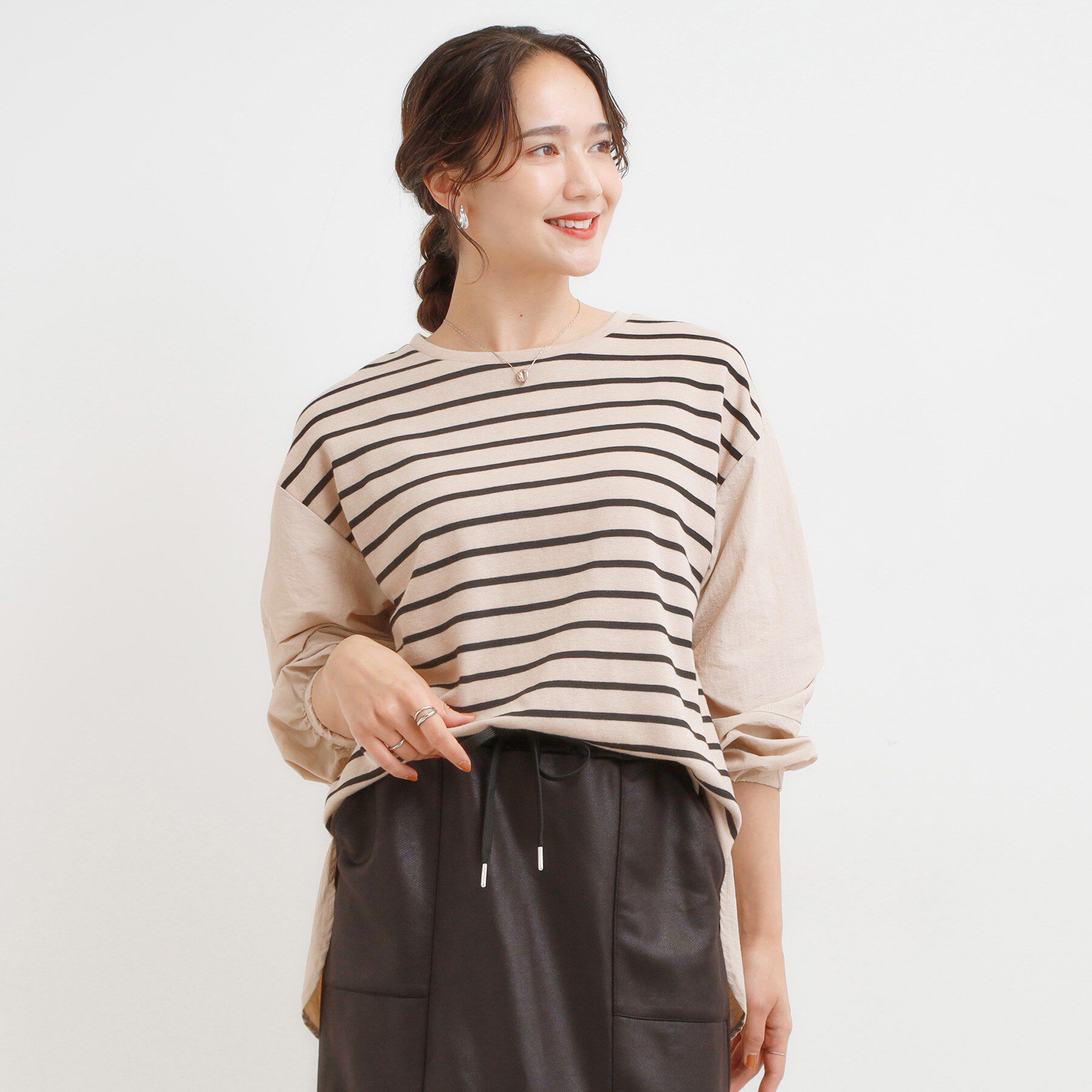 SHOO･LA･RUE「【S-LL】インせず決まる 背中タック入り パフ袖トップス」|Tシャツ・カットソー|