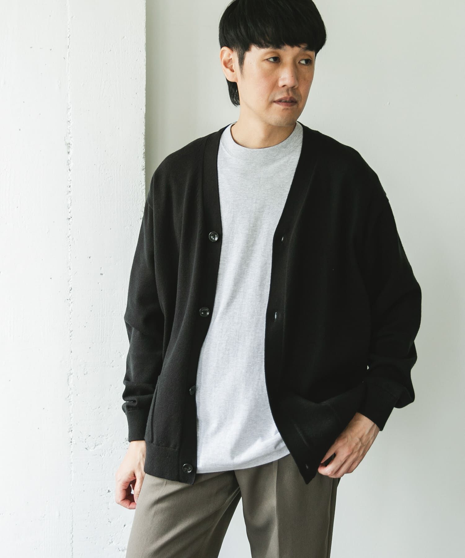 URBAN RESEARCH DOORS「『XLｻｲｽﾞ/WEB限定/仁村紗和さん着用』『UR TECH 200日ﾆｯﾄ』Vﾈｯｸｶｰ」|カーディガン|