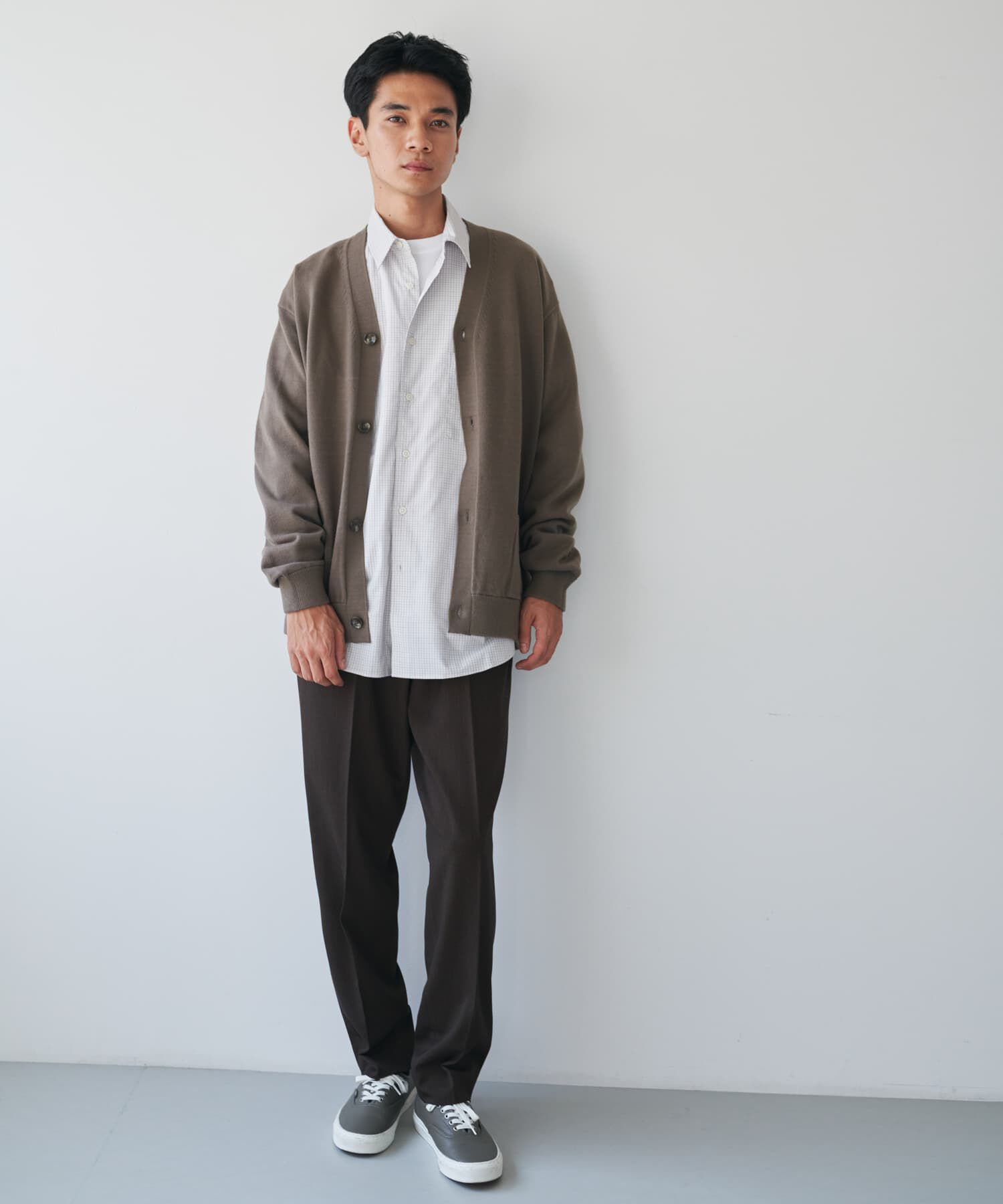 URBAN RESEARCH DOORS「『XLｻｲｽﾞ/WEB限定/仁村紗和さん着用』『UR TECH 200日ﾆｯﾄ』Vﾈｯｸｶｰ」|カーディガン|