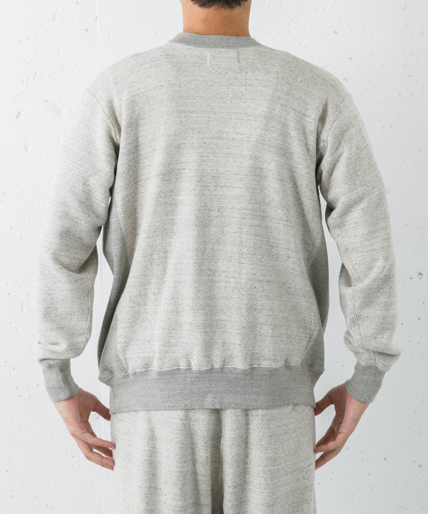 URBAN RESEARCH「UNDYED SWEAT CREW NECK」|スウェット・ジャージ|