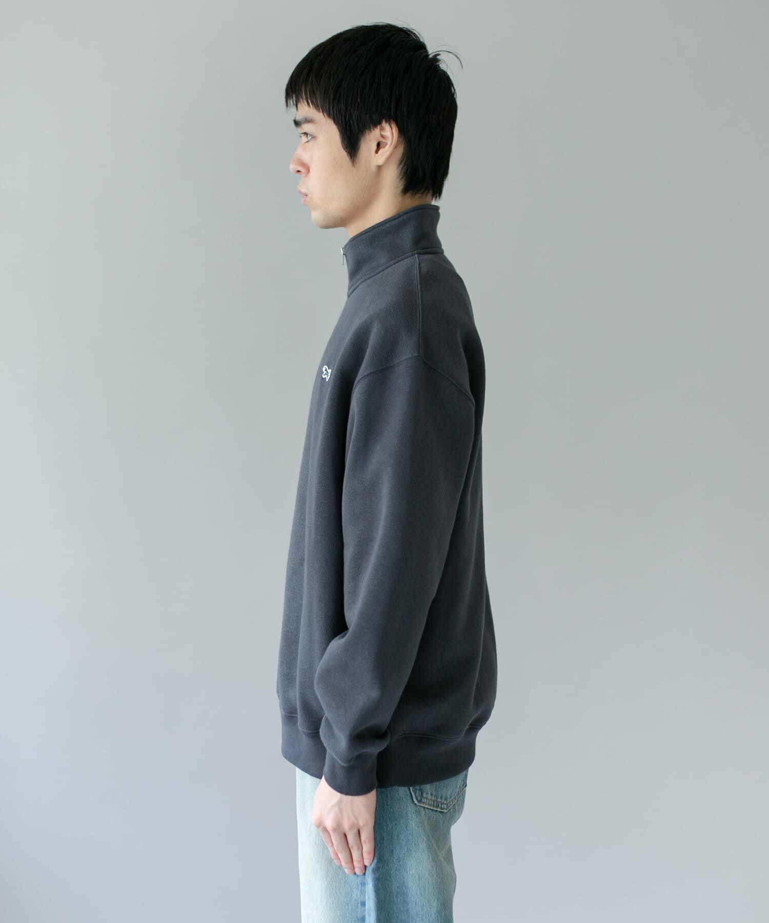URBAN RESEARCH DOORS「『XLサイズ/WEB限定』『別注』PENNEYS&times;DOORS　THE FOX ハーフジップスウェット」|スウェット・ジャージ|