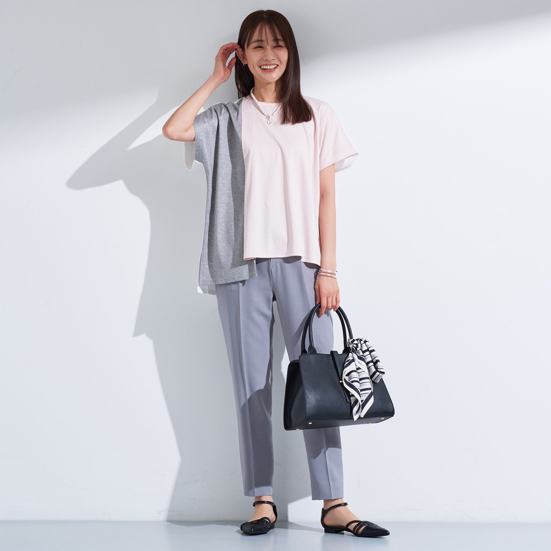 INDIVI「【洗える／汗ジミ防止】バイカラー＆アシメヘム Tシャツ」|Tシャツ・カットソー|