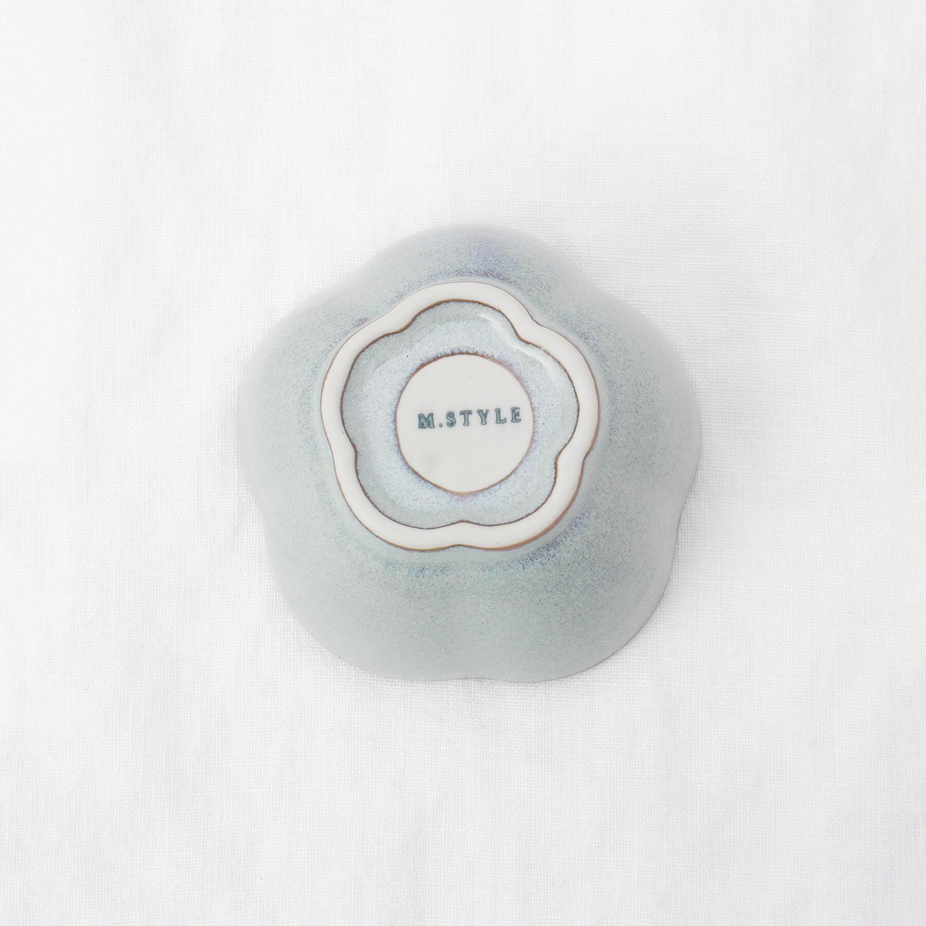 212 KITCHEN STORE「ケイプ 梅形小鉢 ライトグレー」|食器・キッチングッズ|
