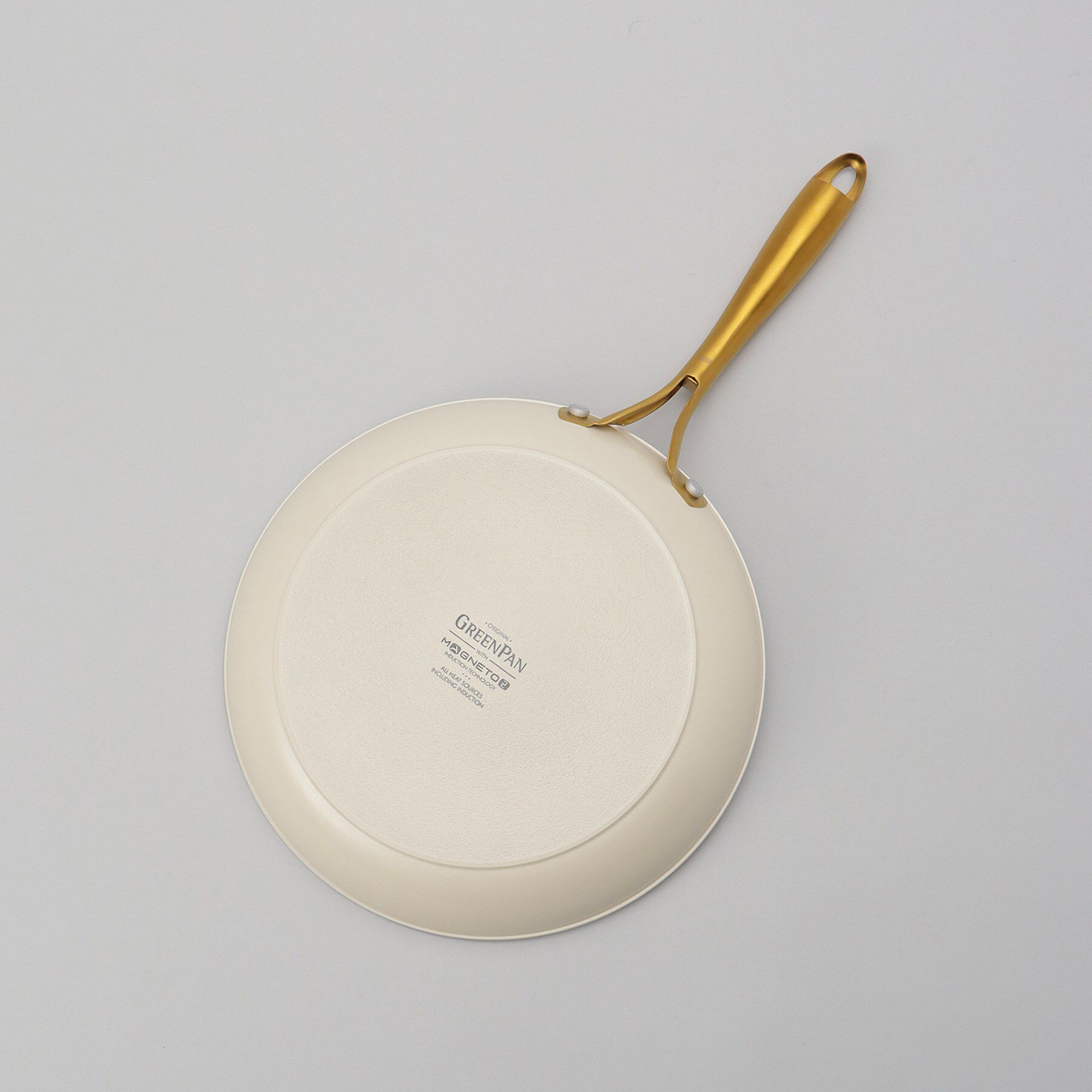 212 KITCHEN STORE「ストゥディオ フライパン 26cm WH ＜GreenPan グリーンパン＞」|食器・キッチングッズ|