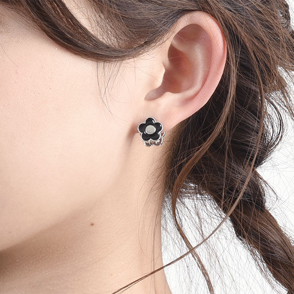 MARY QUANT「ダブルサイドデイジー2 ピアス」|ピアス|