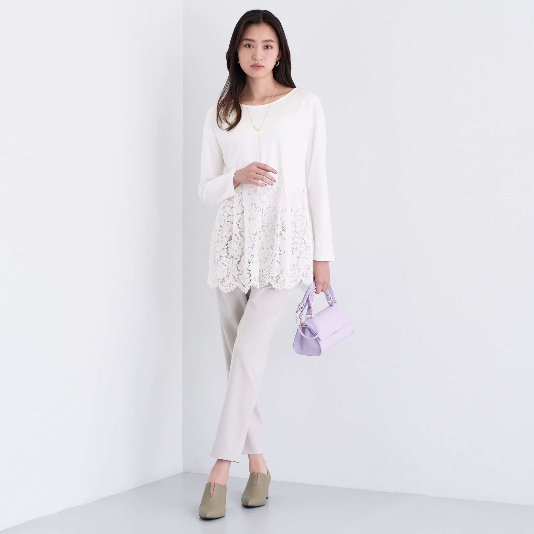 INDIVI「【レイヤードにおすすめ】レース切り替えカットソー」|Tシャツ・カットソー|